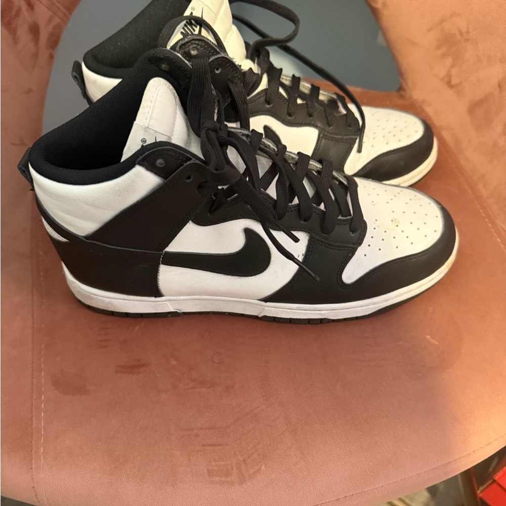 Nike Black and White High-Tops - Picture 2 of 5